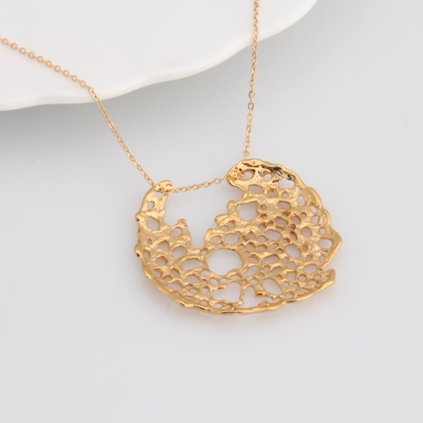 Sea Lace Pendant - Gold