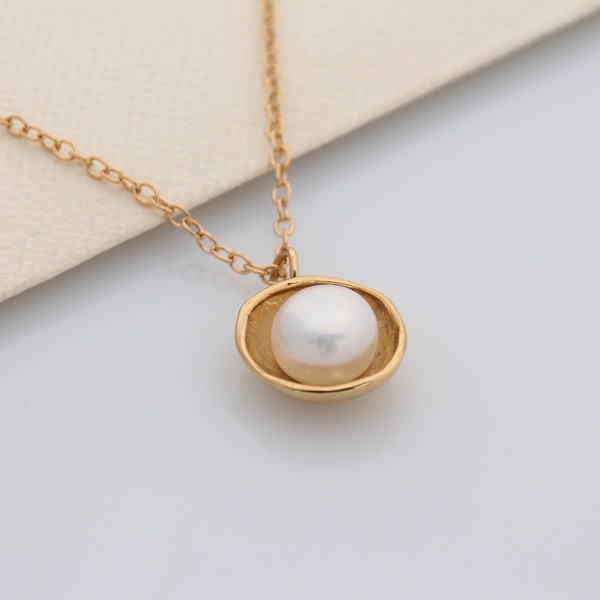 Gold Pearl Cap Necklace