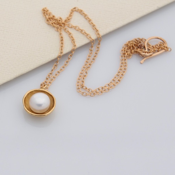 Gold Pearl Cap Necklace