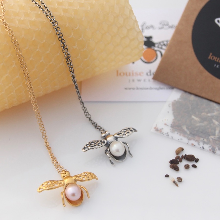 Bee Necklace - 9ct Gold