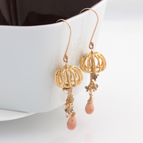 Gold Jellyfish Earrings - Peach