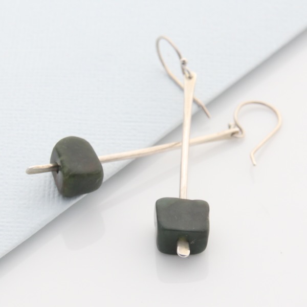 Pounamu Drop Earring - Sterling Silver