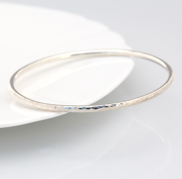 Harmony Planished Bangle - Silver