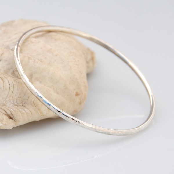 Harmony Planished Bangle - Silver