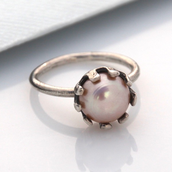 Crown Ring - Pink Pearl