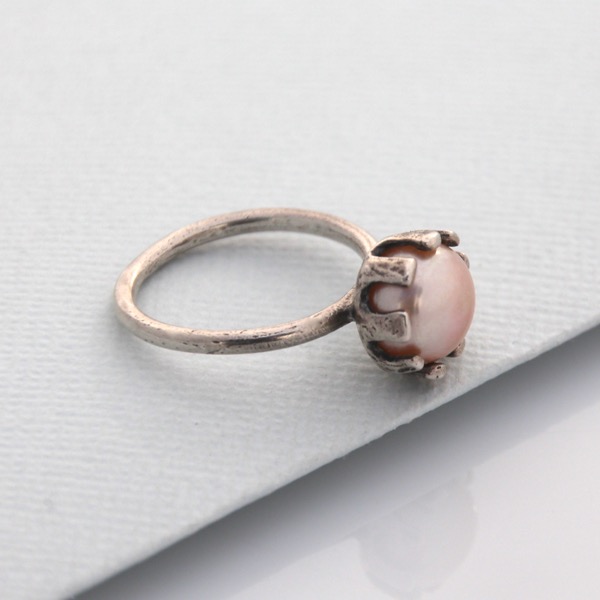 Crown Ring - Pink Pearl