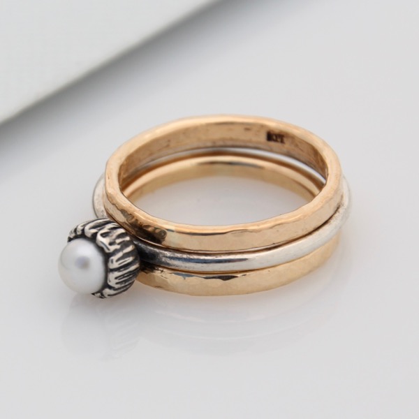 Small Textured Cap Ring - White