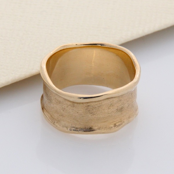 Solid Wave Ring - 9ct Yellow Gold