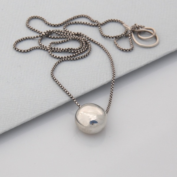 Medium Pebble Diffuser Necklace